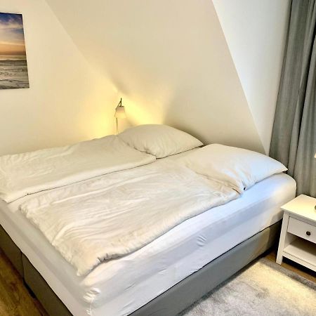 Haus-Deckstein-Ferienwohnung-Og Sankt Peter-Ording Esterno foto